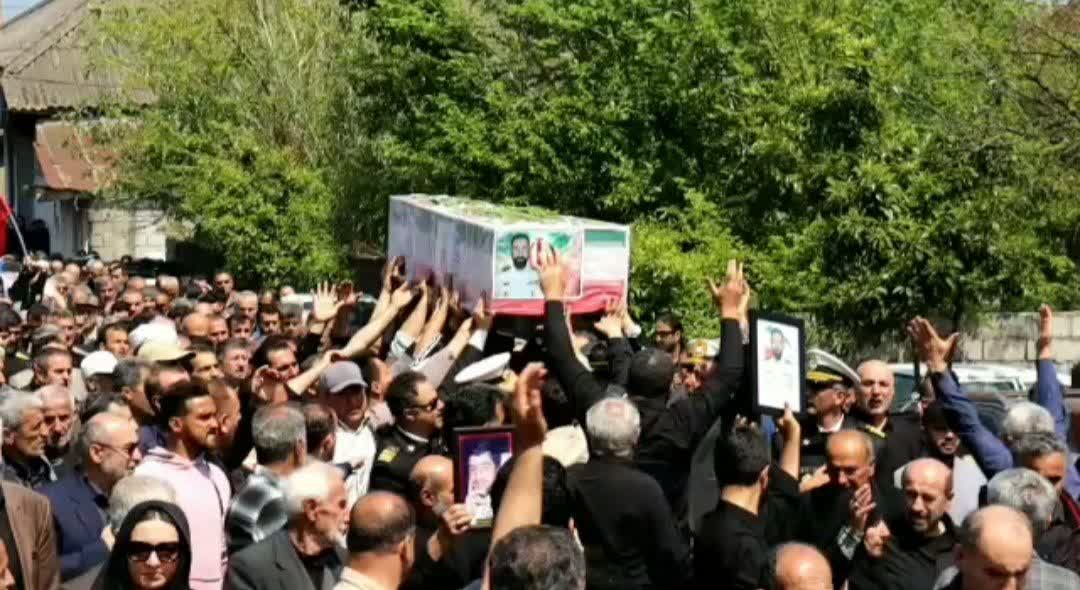 بانوان ایران ستونهای استوار دفاع مقدس و پاسداران همیشگی عزت میهن هستند بانوان ایران ستونهای استوار دفاع مقدس و پاسداران همیشگی عزت میهن هستند