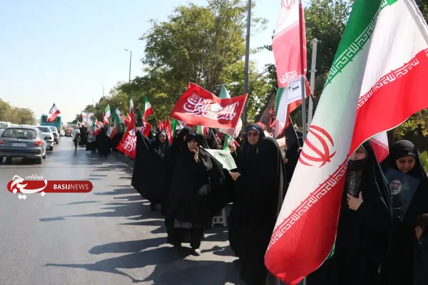 زنجیره انسانی جان فدا مشهد